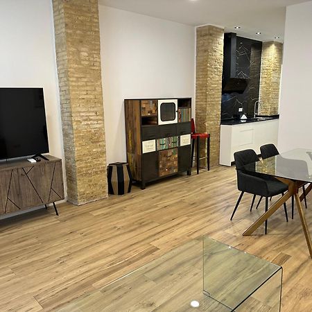 Valdeolivas Suites Valencia Bagian luar foto