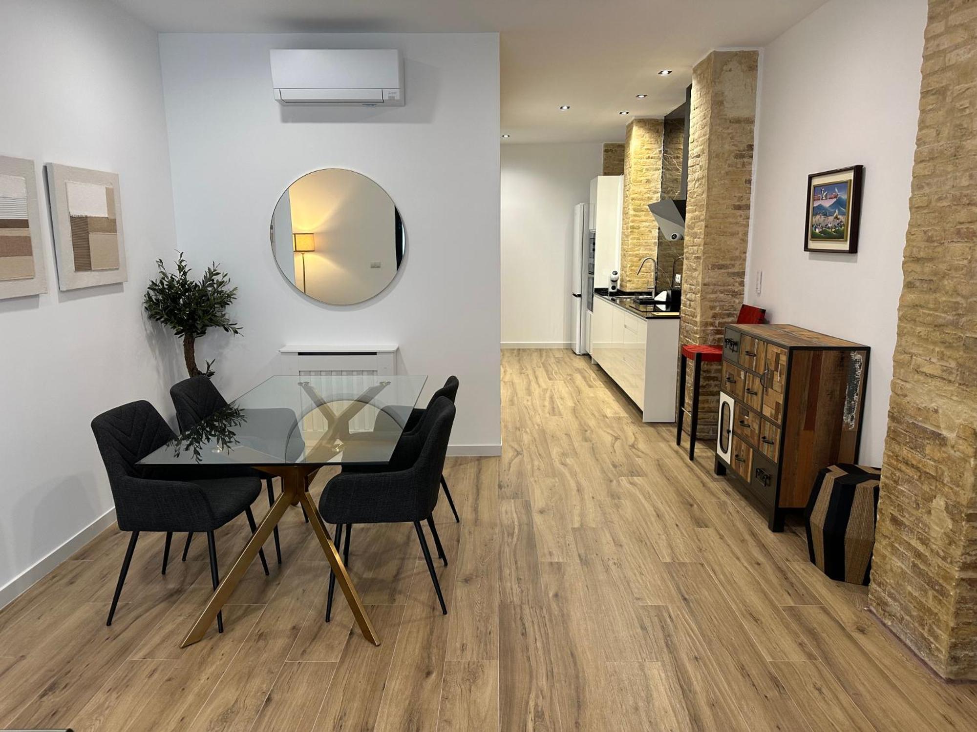 Valdeolivas Suites Valencia Bagian luar foto