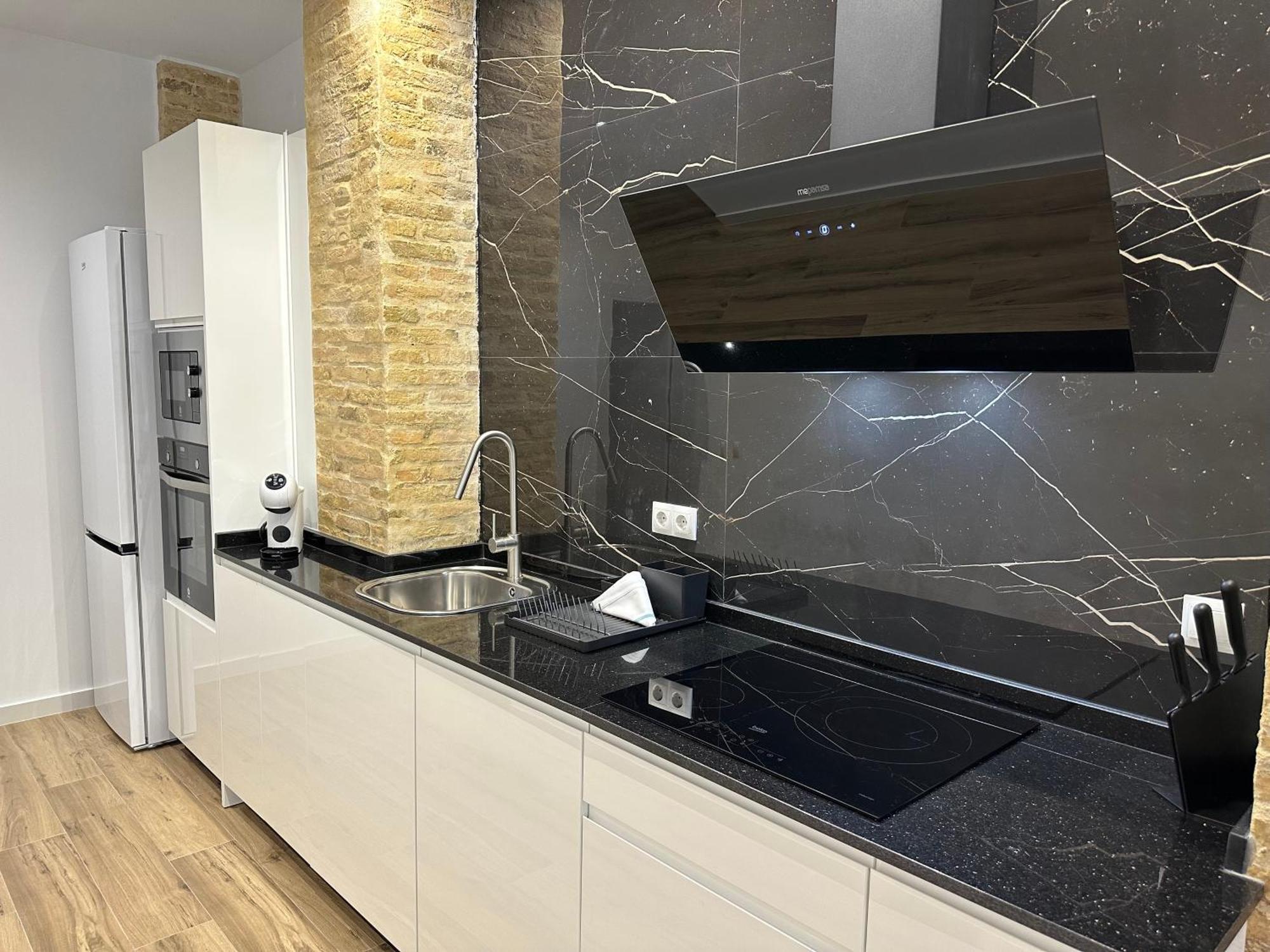 Valdeolivas Suites Valencia Bagian luar foto