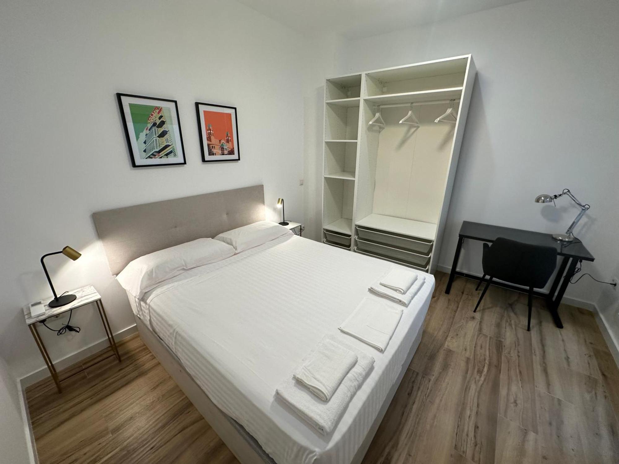 Valdeolivas Suites Valencia Bagian luar foto